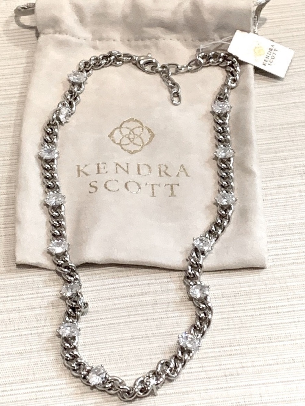 💙Kendra Scott Cailin Necklace